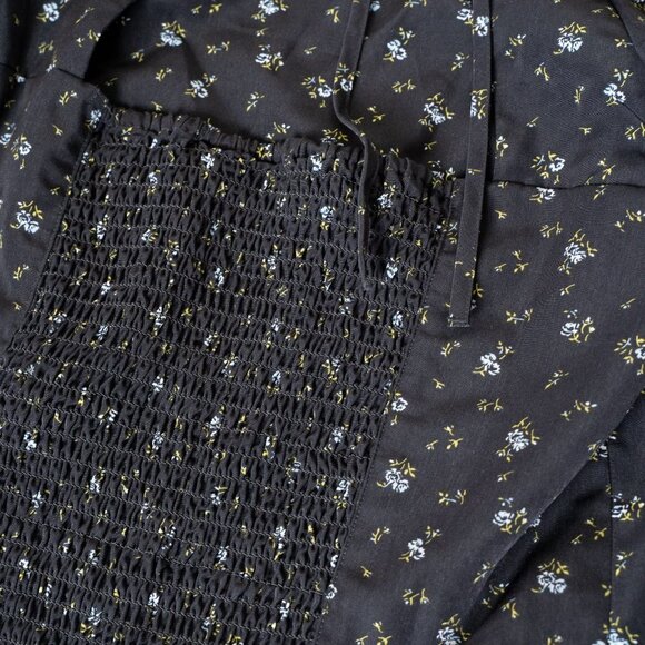 ✨ Levi's Finn Floral Puff Sleeve Blouse Short Sleeve Top Black - Picture 8 of 12